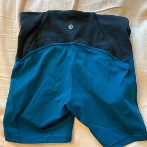 LULULEMON LIMITED EDITION Trendy Blue Bike shorts